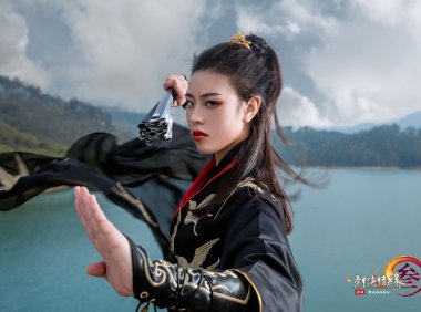 网络红人凌云 峨眉武术直逼心弦招式又爽又飒！