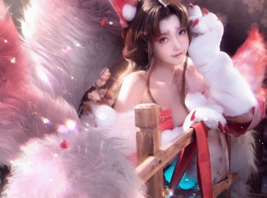 走路摇zlycos高清大图腿精本精！她一出场，二次元都得晃一晃