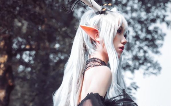 芋圆侑子COS作品火爆全网！这位甜美妹子如何玩转御姐风？